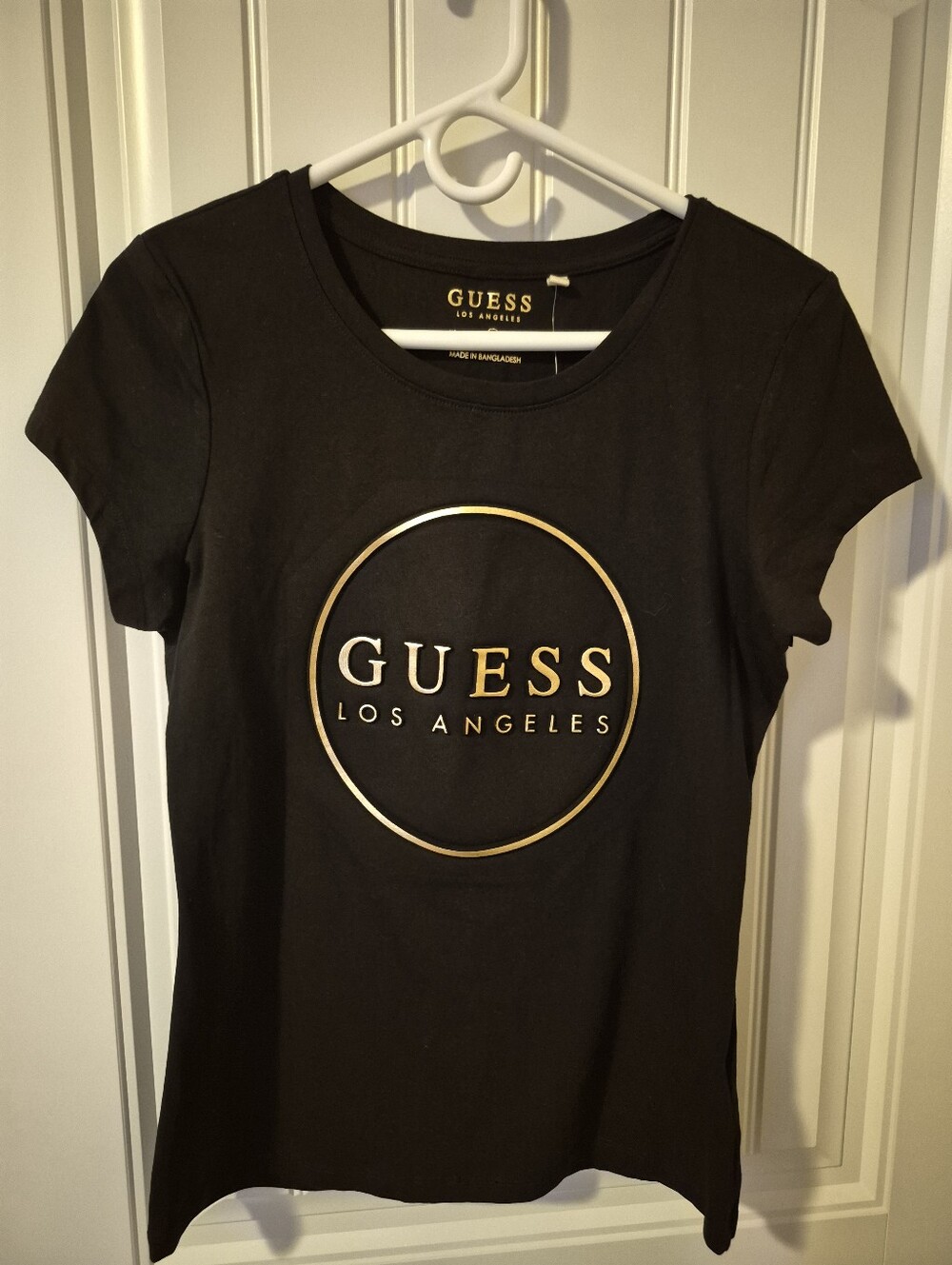 Guess Jet Black Gold Logo Tee Shirt NWT